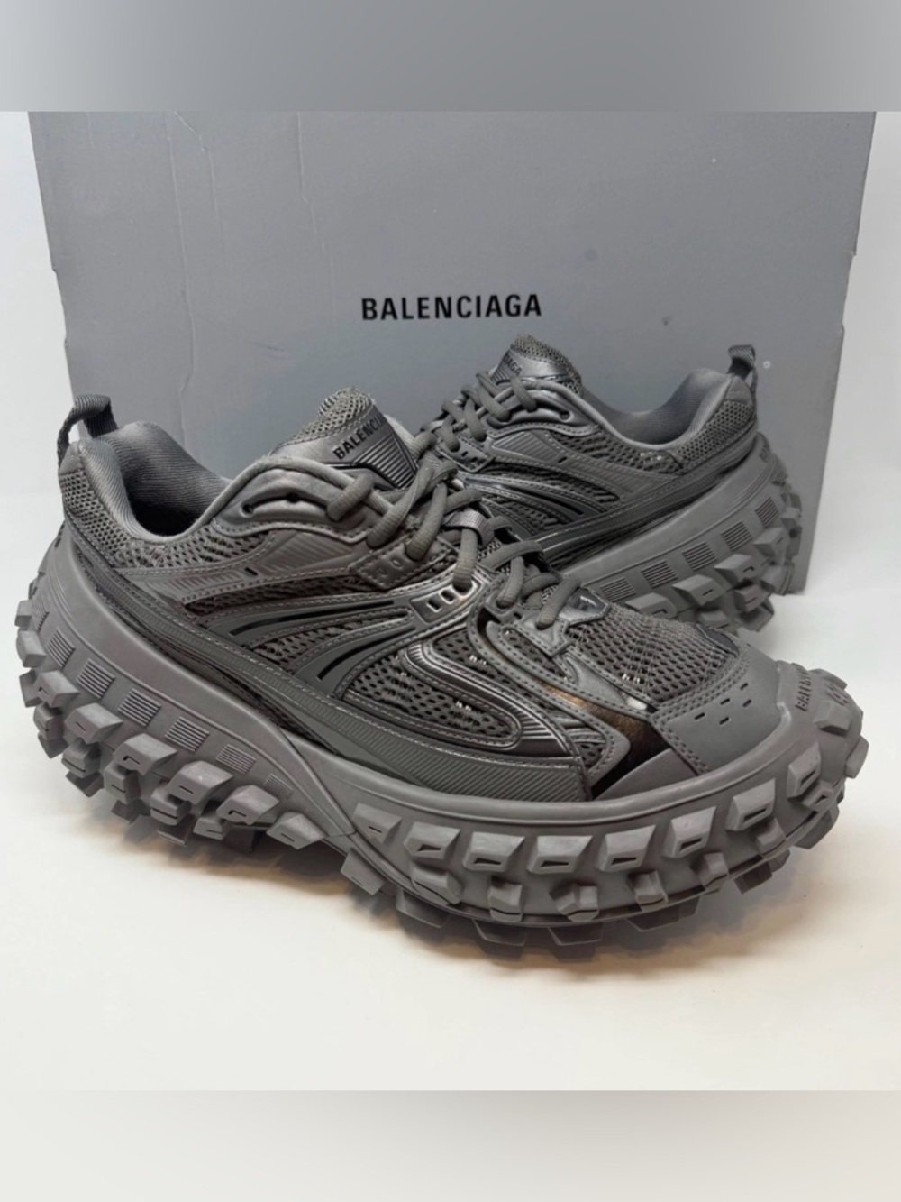 Balenciaga Bouncer Defender